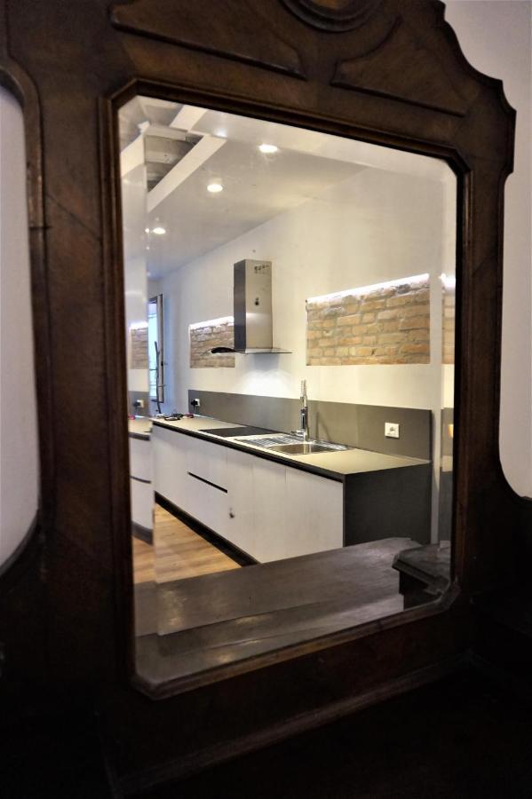 Sara S Luxury Home Five Minutes From Piazza San Marco Венеция Екстериор снимка